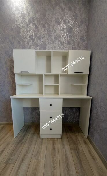 Sifarişlə yazı masaları: Dördbucaq masa, Stulsuz, Polkalı, Siyirməli, Azərbaycan, Mat laminat -da lalafo.az — 5 Sifarişlə yazı masaları: Dördbucaq masa, Stulsuz, Polkalı, Siyirməli, Azərbaycan, Mat laminat — 5