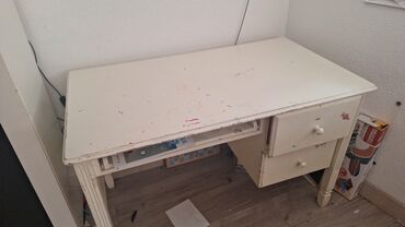 lack stocic: Desks, Rectangle, Wood, Used
