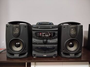 музыкальный центр сони бук: Продаю недорого PHILIPS музыкальный центр 1996 года. есть и другие