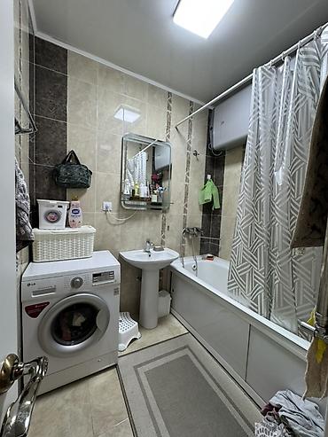 Аренда помещений свободного назначения: 🔥Продаётся просторная 3-комнатная квартира в 5 микрорайоне! Напротив — 12