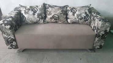 диван 10000: Прямой диван, цвет - Бежевый, Новый