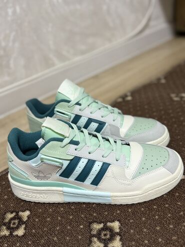 Кроссовки и спортивная обувь: Мужские кроссовки, 44, Adidas Originals, Новый, цвет - Зеленый, Платная доставка, Самовывоз