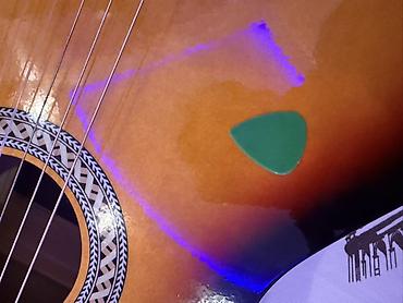 gitara tuner: Klassik (ispan tipli) akustik gitar - Korpus: tam ölçülü klassik — 5