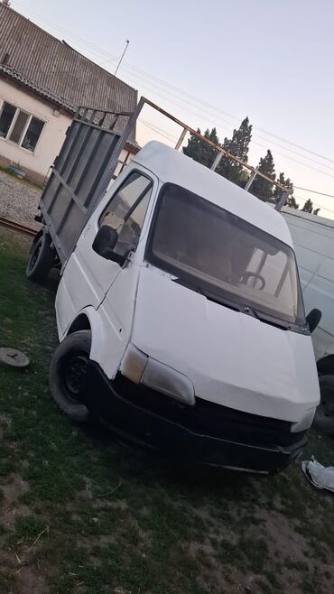 Ford: Ford Transit: 1995 г., 2.4 л, Механика, Бензин