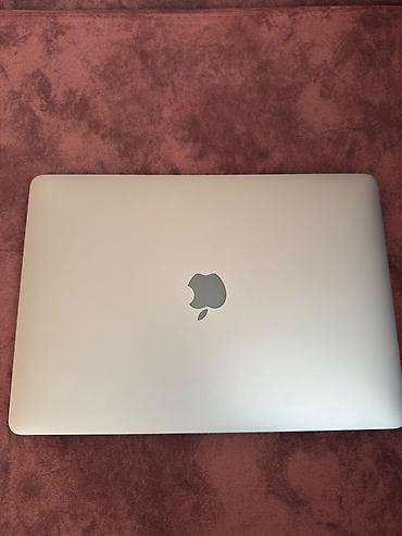 Apple MacBook: İşlənmiş Apple MacBook, 13.3 ", Apple M1, 256 GB — 8