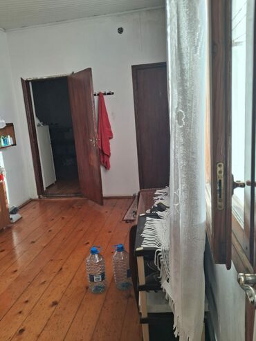 Uzunmüddətli kirayə evlər: Xanımlara 2 otaq və kirayə verilir.iki xanım axtarılır.ümumi 350 — 10