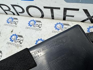 Другие детали салона: Бардачок Mercedes Benz E-Class W210 612.961 E270 CDI 28/05/2001 — 9