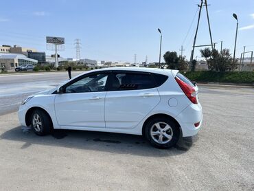 Hyundai: Hyundai Accent: 1.6 l | 2012 il Hetçbek