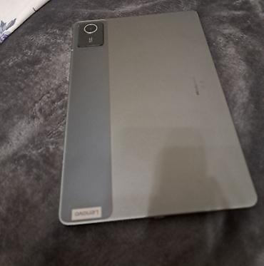 lenovo sensor: Lenovo planşet - Model: Lenovo Tab seriyası (arxa paneldə “Lenovo” — 3