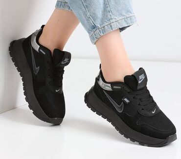 Women's Sneakers and athletic shoes: 36-40 3500 L — 4