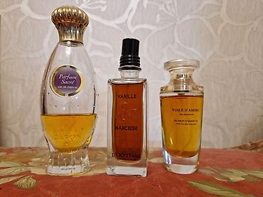 venu 3s: Парфюмерные воды (на фото — три аромата): 1) Caron Parfum Sacré, Eau — 1