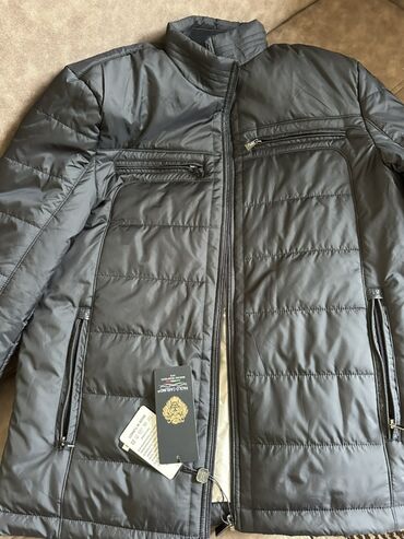 Куртки: Абсолютно новая куртка. Подарили размер не подошел. Размер 52-54 — 4