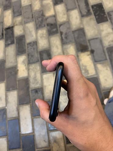 iphone x plus: IPhone Xr, Qara, Face ID — 6