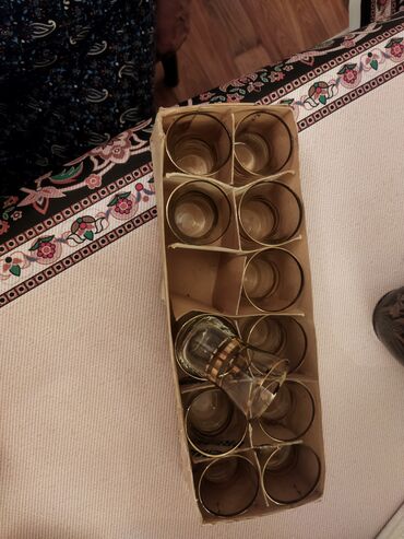 вазы из богемского стекла: Çay dəsti, rəng - Qızılı, Şüşə