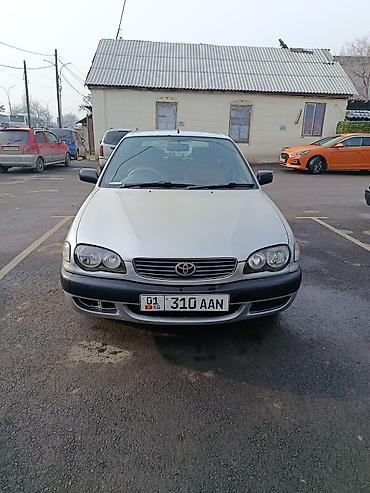 Toyota: Toyota Corolla: 2001 г., 1.6 л, Автомат, Бензин, Хэтчбэк — 2