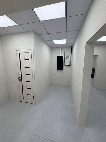комерческие: Продажа магазинов В жилом доме, 91 м², Евроремонт, Отдельный вход, Цокольный этаж этаж — 6