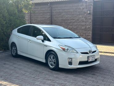 расрочкага машина берилет: Toyota Prius: 2011 г., 1.8 л, Вариатор, Гибрид, Седан