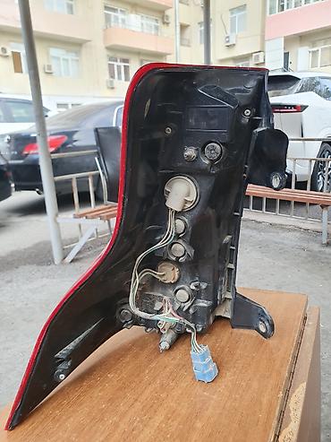 arxa most: Toyota prado 2009-2014 model üçün arxa sağ stop dublikat üstdən çıxma — 2