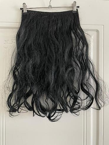 Qara rəngli dalğalı saç tutması (hair extension) - Rəng: dərin qara -