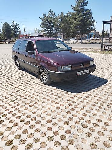 j 5: Volkswagen Passat Variant: 1988 г., Универсал — 1
