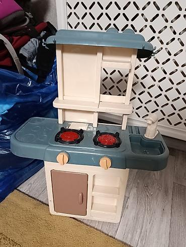 кухня игровая: Детская игровая кухня из пластика - Компактная кухонная станция для — 1