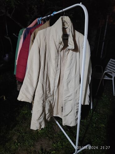 zenske perjane jakne sa prirodnim krznom: M (EU 38), L (EU 40), Single-colored, With lining