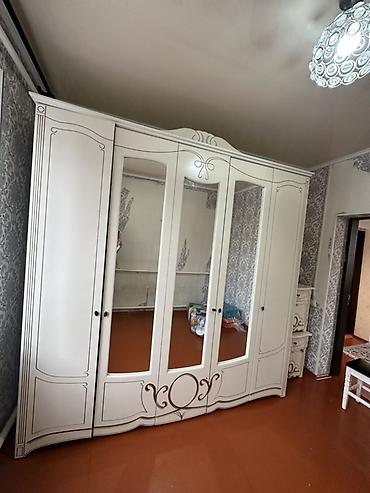standing mirror: Спальный гарнитур 5-дверный, классический стиль. - Цвет: молочный — 2