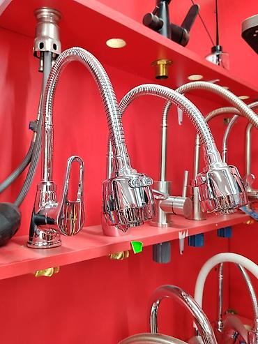 Кухонные краны: Смеситель для кухни с гибким изливом и аэратором - Тип: однорычажный — 1