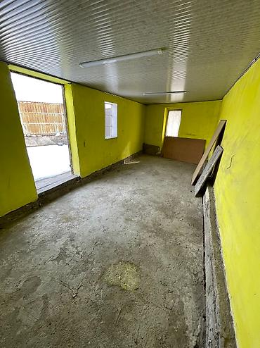 пол дома: 250 м², 3 комнаты — 8