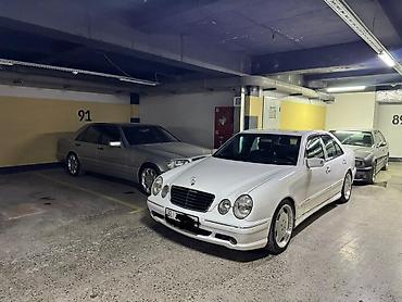 Mercedes-Benz E-Class: 2001 г., 5.5 л, Автомат, Бензин, Седан