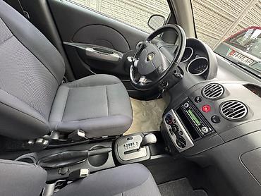аренда авто спарк: Chevrolet Kalos: 2008 г., 1.4 л, Автомат, Бензин, Хэтчбэк — 8