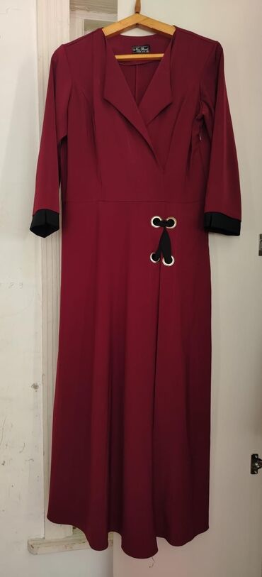 Dəstlər, kostyumlar: Qadın geyim dəsti – 4 ədəd 1) Tünd məxməri-bordo rəngdə uzun don - — 2