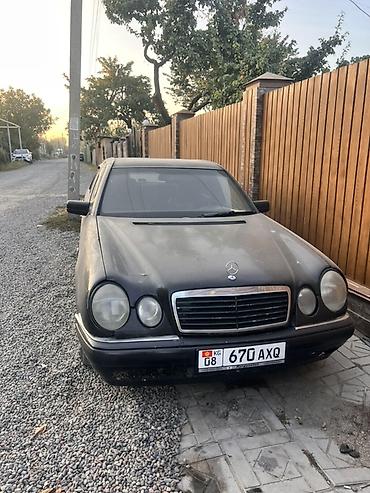 Mercedes-Benz E-Class: 1998 г., 3.2 л, Автомат, Бензин, Седан