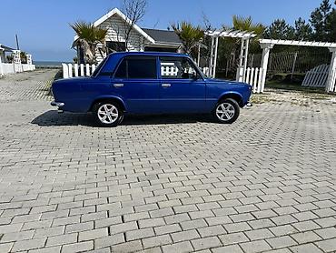 VAZ (LADA): Model: Lada (VAZ) 21011 Kuzov: sedan, 4 qapı Rəng: parlaq göy Nömrə — 3