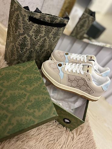 ikinci el saatlar: Gucci kişi krossovkası – GG Supreme detalları və klassik siluet - — 1