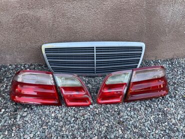 чехол для автомобиля мерседес: Решетка радиатора Mercedes-Benz 2001 г., Б/у, Оригинал