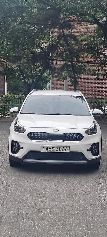 kia niro 2022: Kia Niro: 2021 г., Гибрид, Кроссовер — 2