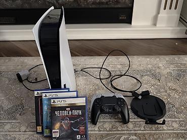 PS5 (Sony PlayStation 5): PlayStation 5 (дисковая версия) — модель CFI-1216A. Комплектация: - — 1