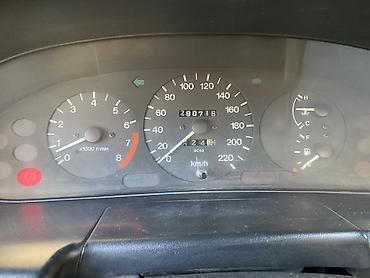 mazda 2000: Mazda 323: 1994 г., 1.6 л, Автомат, Бензин, Седан — 7