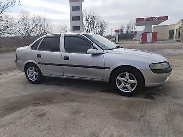 Opel: Opel Vectra: 1.6 l | 1998 il 357152 km Sedan — 3