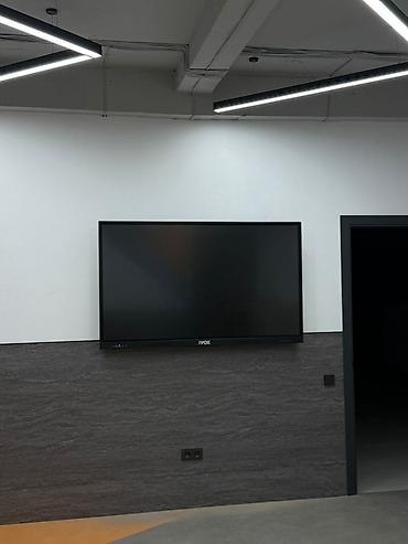 Установка телевизоров: Установка интерактивной панели (продажа и установка кранштейнов на — 4