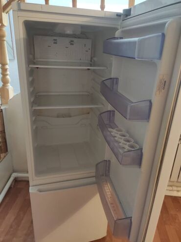 скупка утюг: Муздаткыч Beko, Эки камералуу