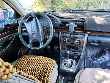 Audi: Audi A4: 1997 г., 1.8 л, Механика, Бензин, Седан — 3