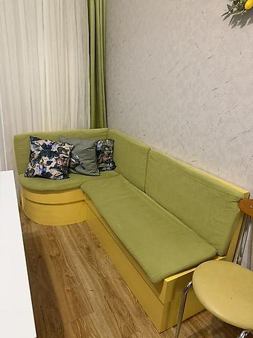 metbex ucun divanlar: Tecili satilir Mətbəx künc divanı və masa dəsti - Künc divanı: Dəst — 1