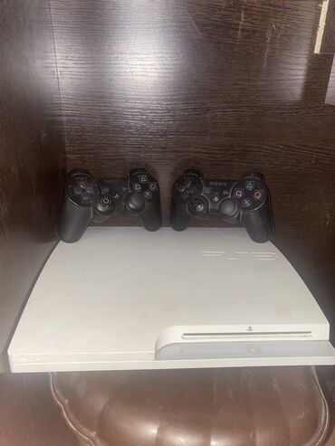 PS3 (Sony PlayStation 3): SONY playstation 3 SLIM в рабочем состоянии 2джойстика проводов нету