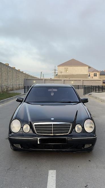 Mercedes-Benz: Mercedes-Benz E 220: 2.2 l | 2000 il Sedan — 20