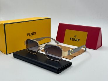 Eynəklər: Gün eynəyi, Fendi, Yeni