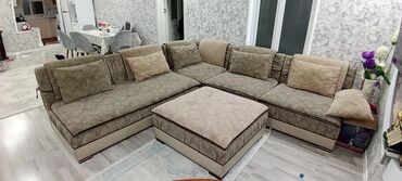 стол для ресепшн: Künc divan, Pufik