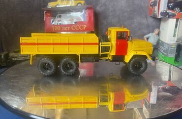 Avtomobil modelləri: 1989 il, 1:43, Dəmir, Pulsuz çatdırılma — 12