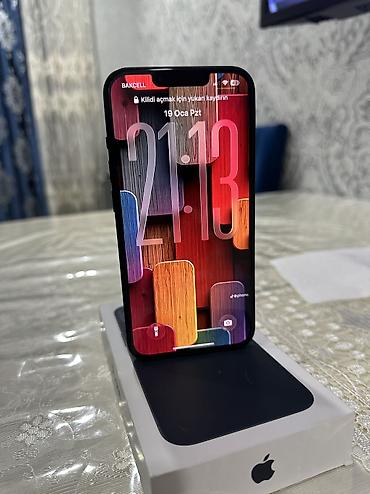 Apple iPhone: IPhone 13, 128 GB, Qara — 12